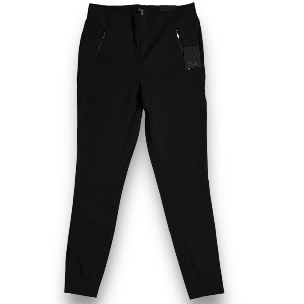 NWT Dalia Classic Fit Stretchy Blk dress pants. Sz 6 Slim through hip/thigh zip